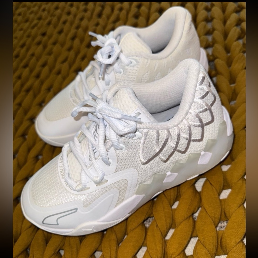 Kids Shoe Size 4
